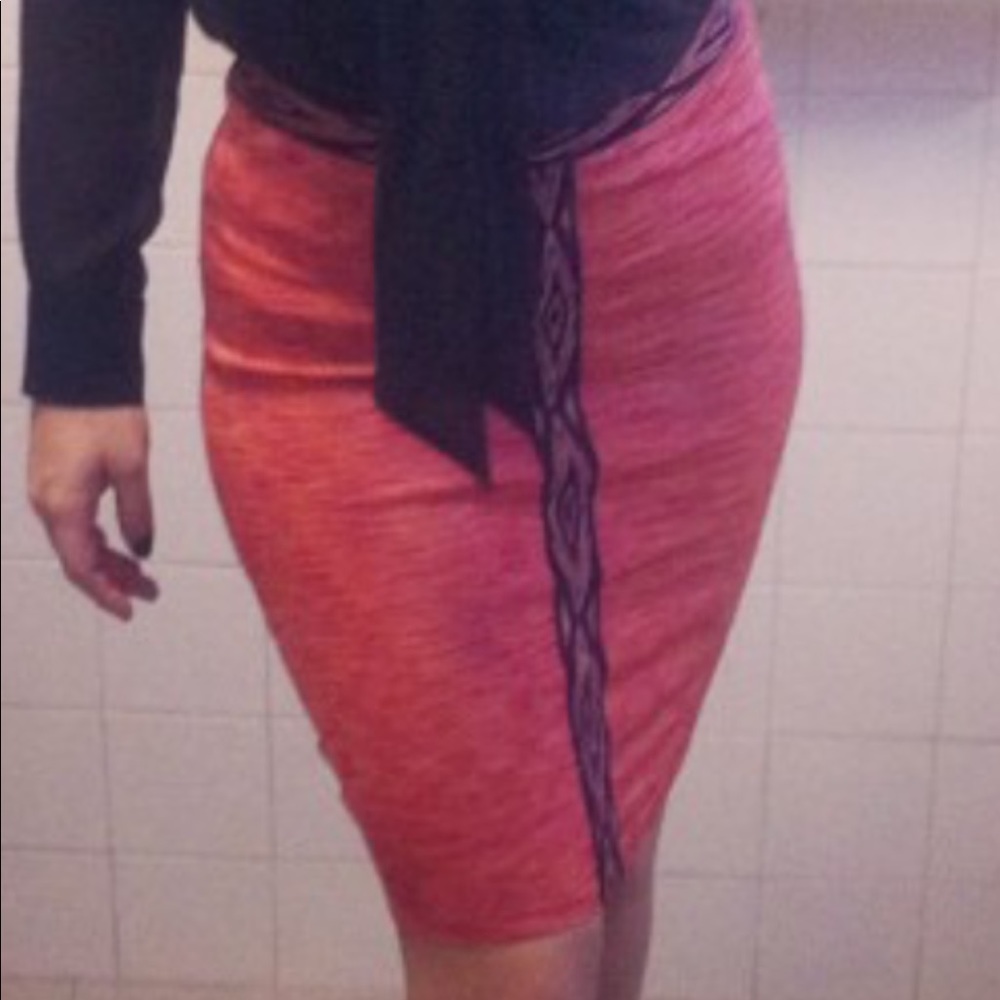Bebe skirt